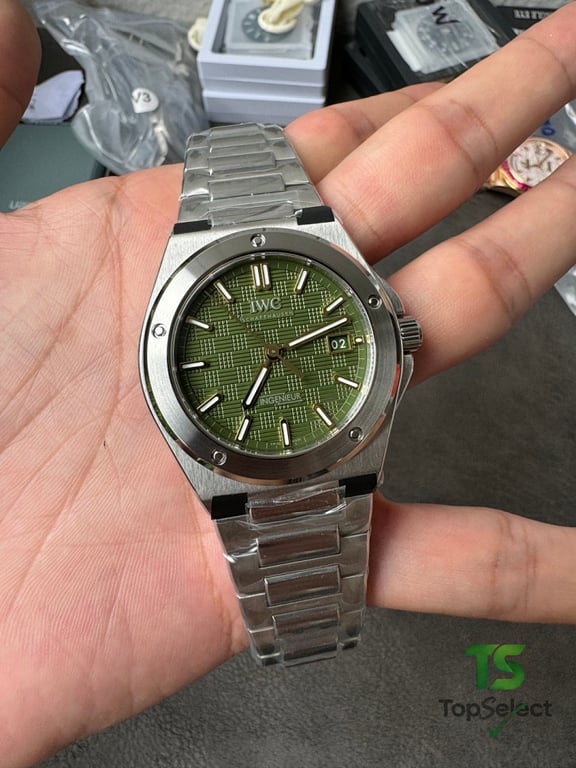 IWC Ingenieur Automatic 40 Green Dial - 20