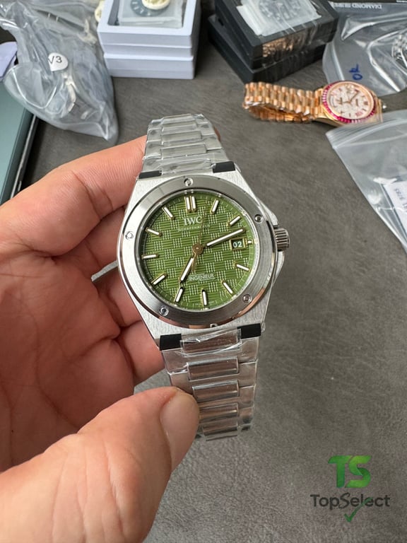 IWC Ingenieur Automatic 40 Green Dial - 3