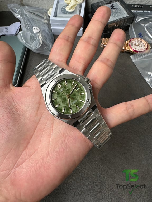 IWC Ingenieur Automatic 40 Green Dial - 6
