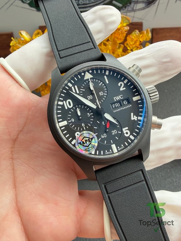 IWC Pilot's Watch Chronograph Ceramic Black - 3