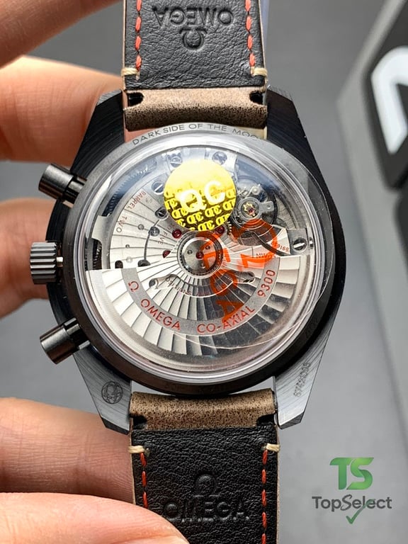 Omega Speedmaster Dark Side of the Moon Black Ceramic - 2