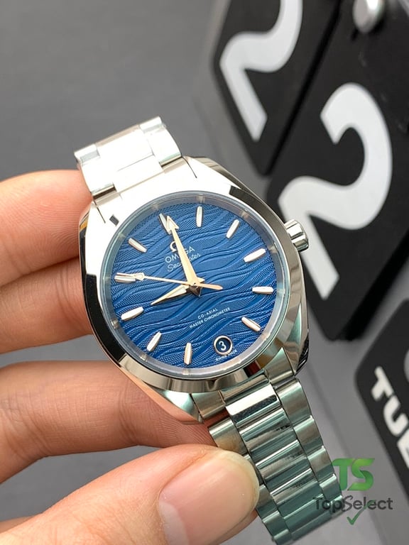 Omega Seamaster Aqua Terra Blue Wave Dial - 6