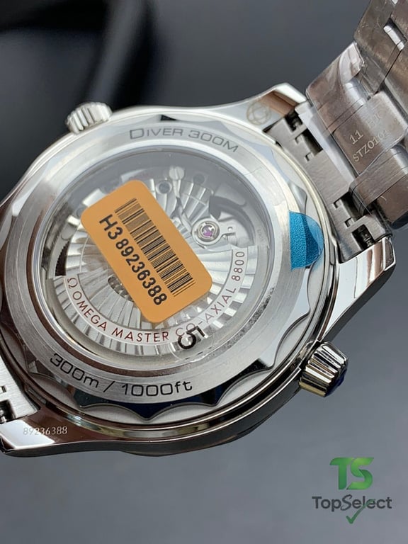 Omega Seamaster Diver 300M White Dial - 3