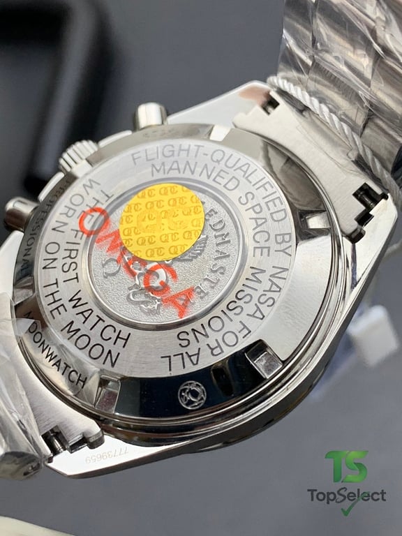 Omega Speedmaster Professional Chronograph - 4