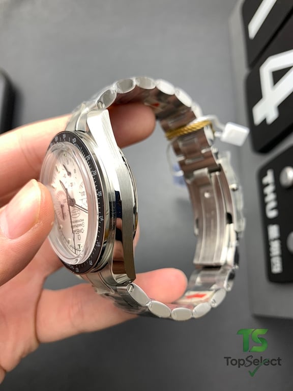 Omega Speedmaster Professional Snoopy Silver Dial - 5