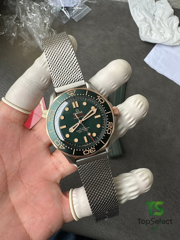 Omega Seamaster Diver 300M Bronze Gold Green Dial - 5