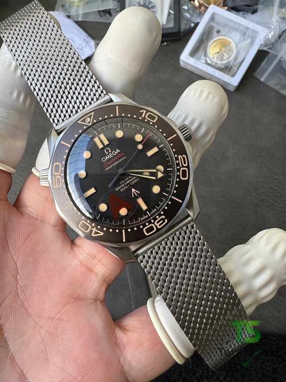 Omega Seamaster 300M No Time to Die 007 Edition - 13