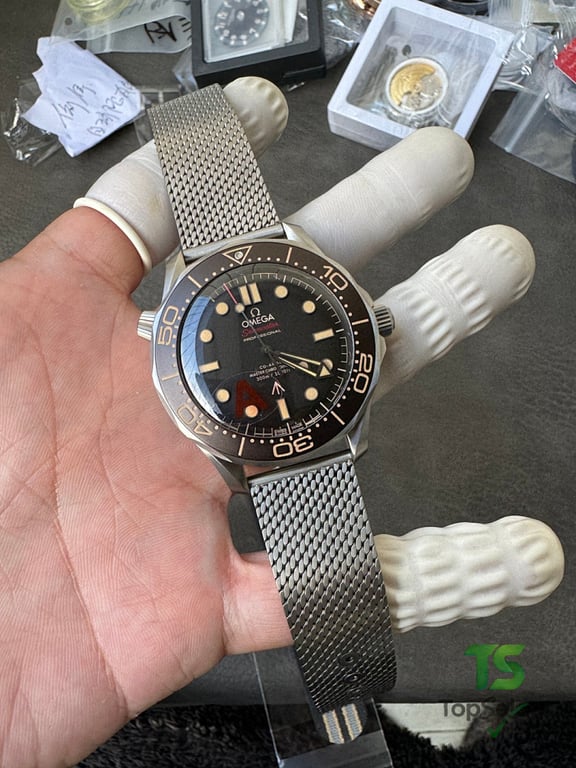 Omega Seamaster 300M No Time to Die 007 Edition - 14