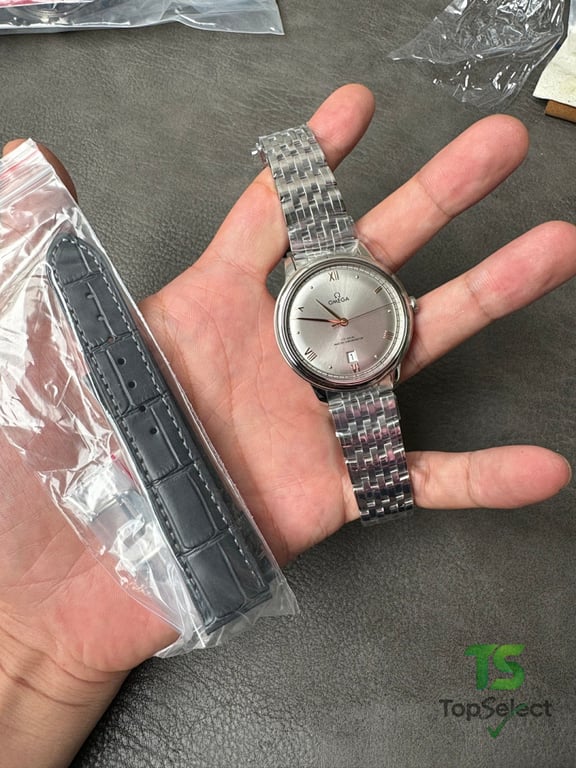 Omega De Ville Prestige 41mm Silver Dial - 8