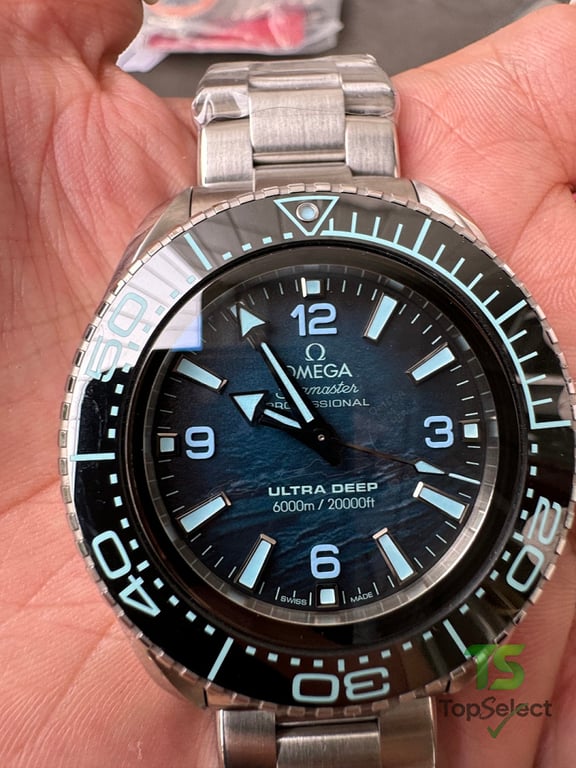 Omega Seamaster Planet Ocean Ultra Deep Blue Dial - 10
