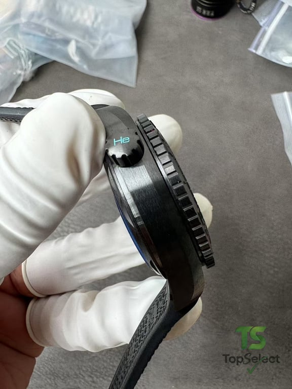 Omega Seamaster Aqua Terra Worldtimer Black Ceramic - 8