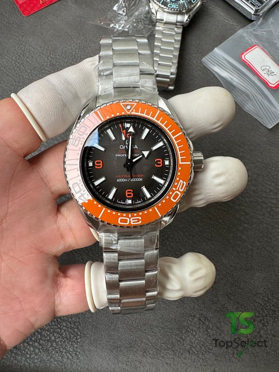 Omega Seamaster Planet Ocean Ultra Deep Orange Bezel - 7