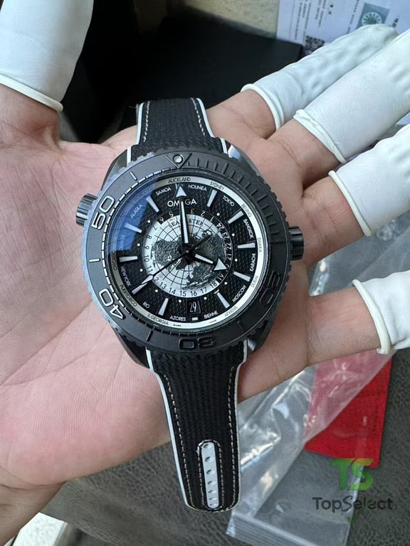Omega Seamaster Planet Ocean Worldtimer Deep Black - 3