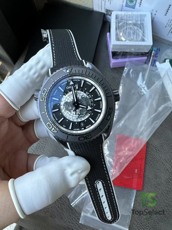Omega Seamaster Planet Ocean Worldtimer Deep Black - 8