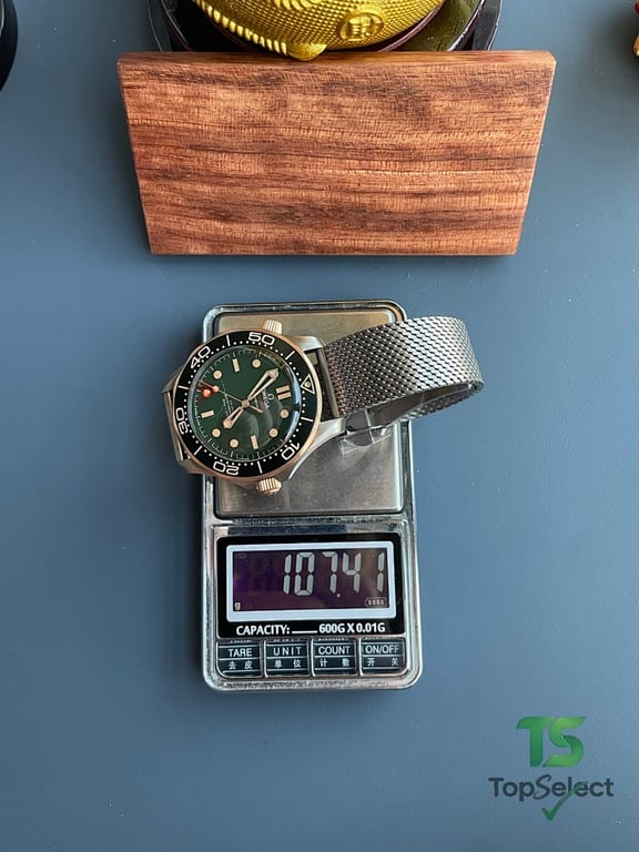 Omega Seamaster Diver 300M No Time to Die Green Dial - 2