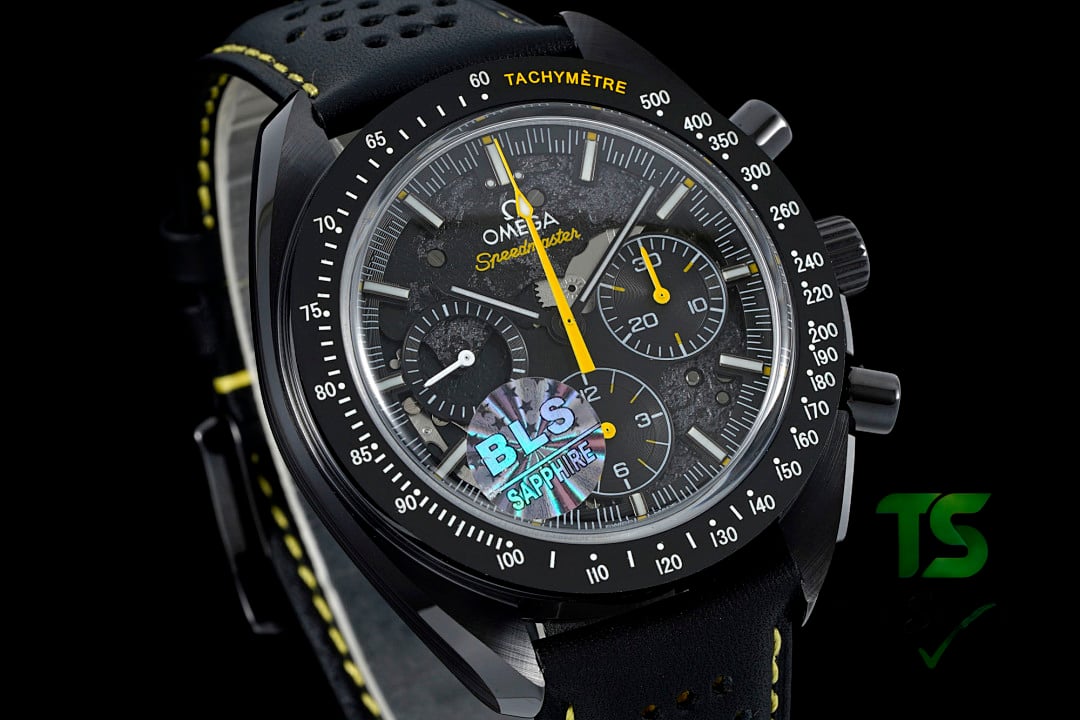 Omega Speedmaster Dark Side of the Moon Apollo 8 - 3