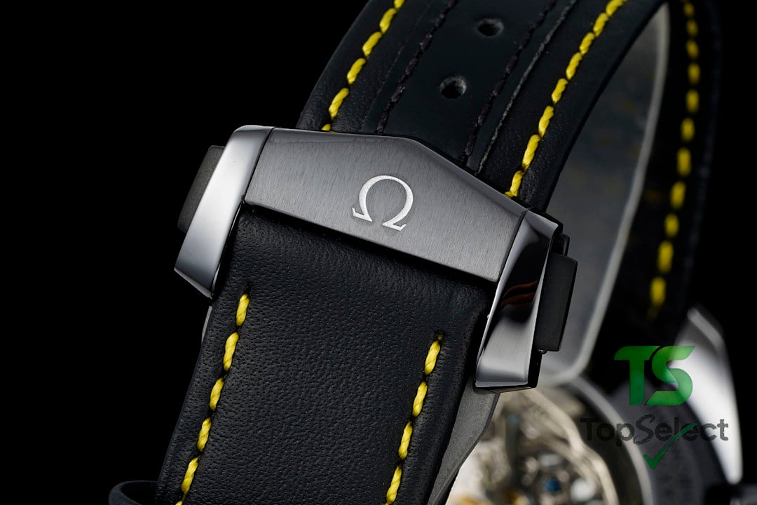 Omega Speedmaster Dark Side of the Moon Apollo 8 - 4