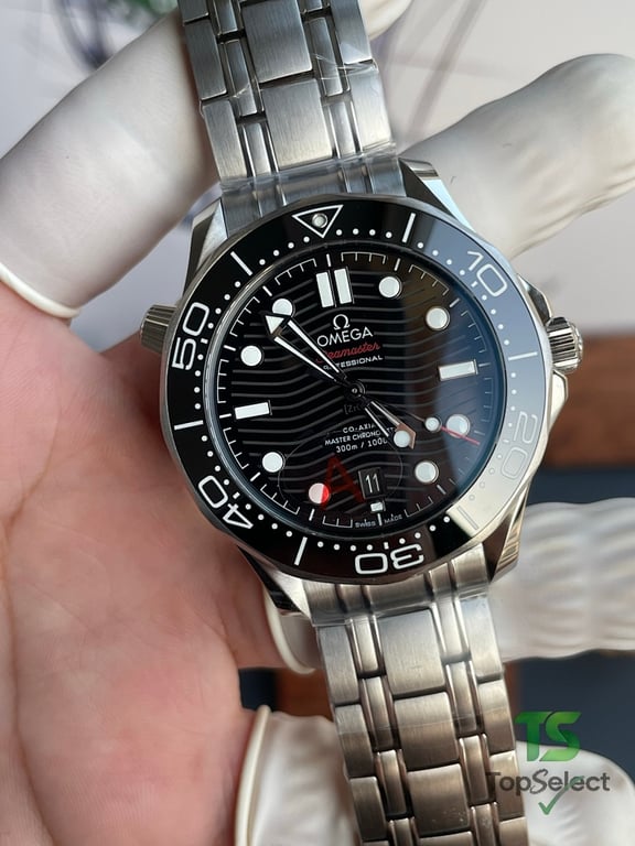 Omega Seamaster Diver 300M Black Dial - 13