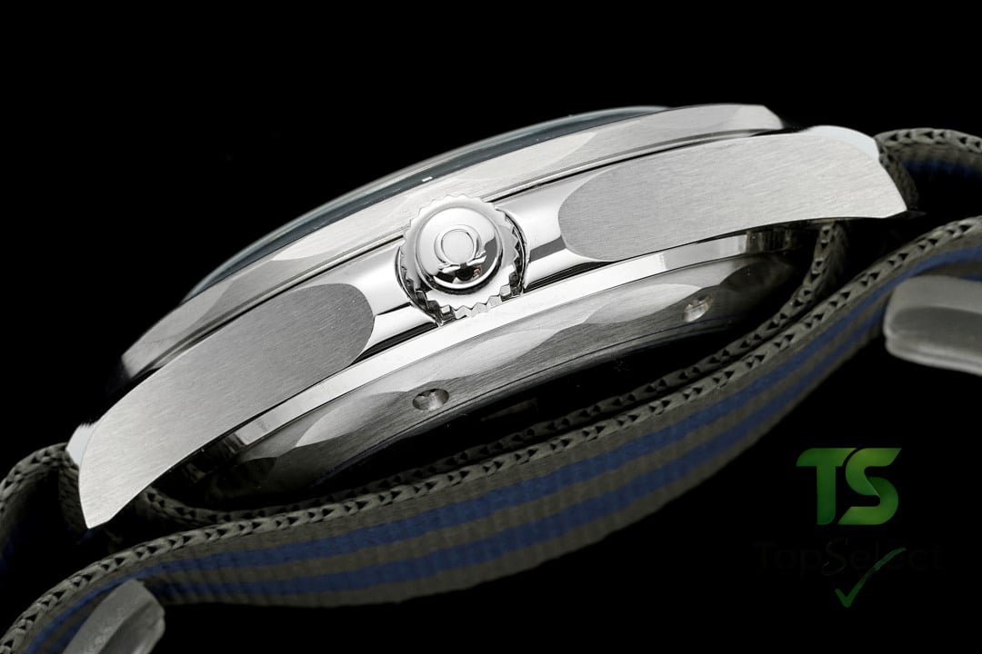 Omega Seamaster Diver 300M 007 Edition Bond 60th Anniversary - 7