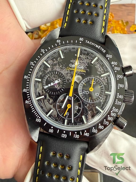 Omega Speedmaster Dark Side of the Moon Apollo 8 - 18