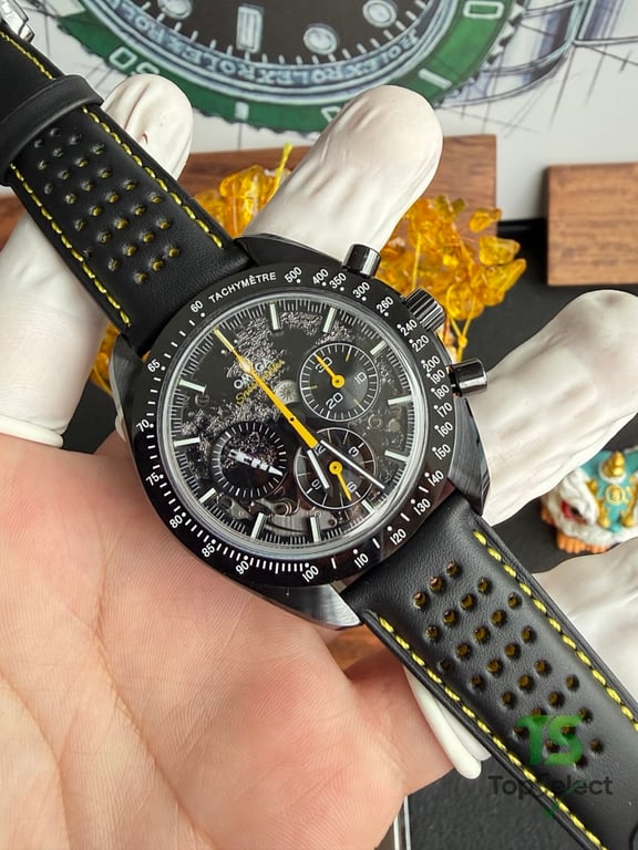 Omega Speedmaster Dark Side of the Moon Apollo 8 - 19