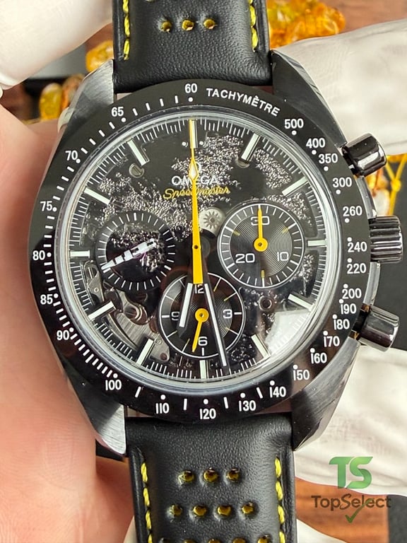 Omega Speedmaster Dark Side of the Moon Apollo 8 - 8