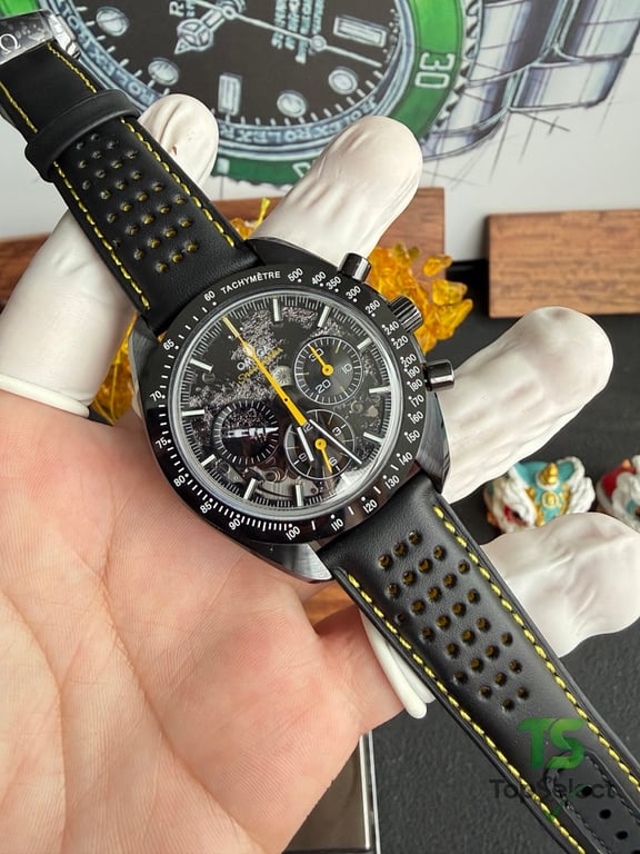 Omega Speedmaster Dark Side of the Moon Apollo 8 - 10