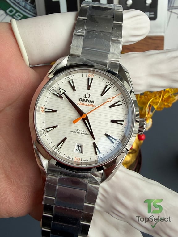 Omega Seamaster Aqua Terra White Dial Orange Hand - 3