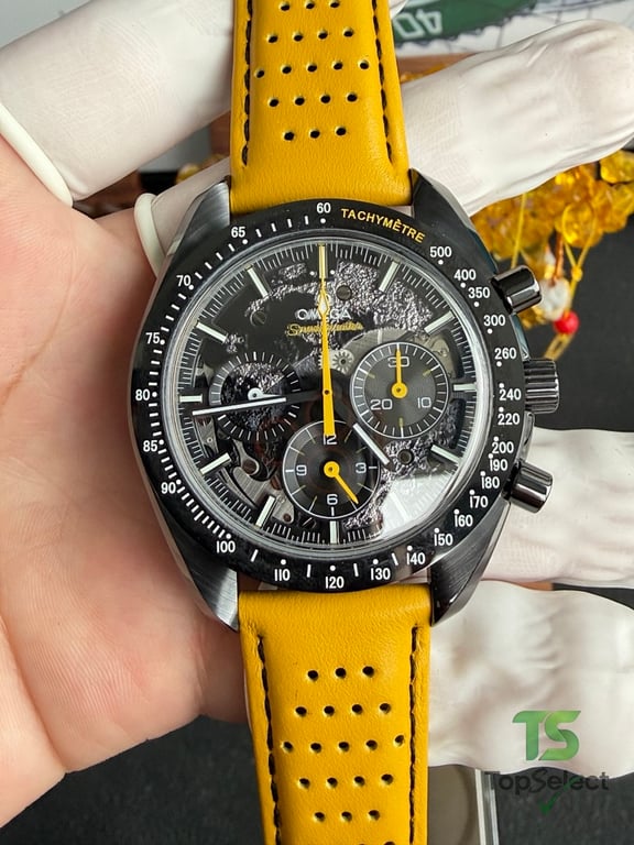 Omega Speedmaster Dark Side of the Moon Apollo 8 - 2