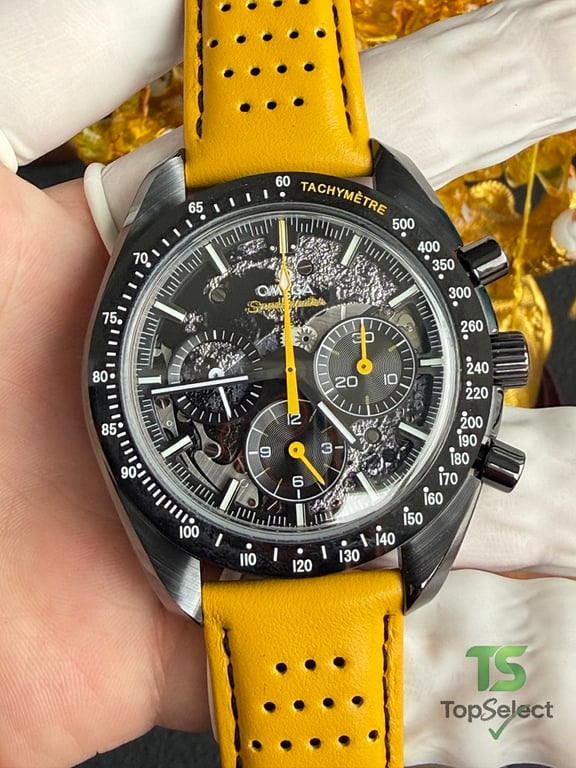 Omega Speedmaster Dark Side of the Moon Apollo 8 - 11
