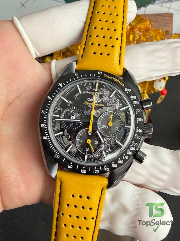 Omega Speedmaster Dark Side of the Moon Apollo 8 - 4