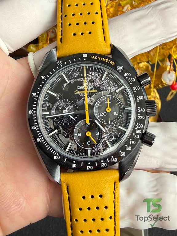 Omega Speedmaster Dark Side of the Moon Apollo 8 - 6