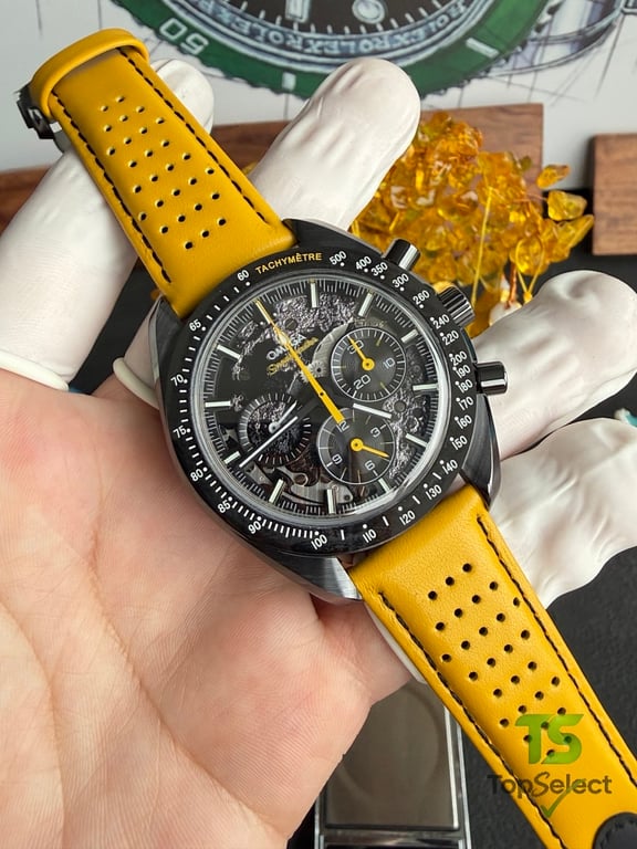 Omega Speedmaster Dark Side of the Moon Apollo 8 - 9