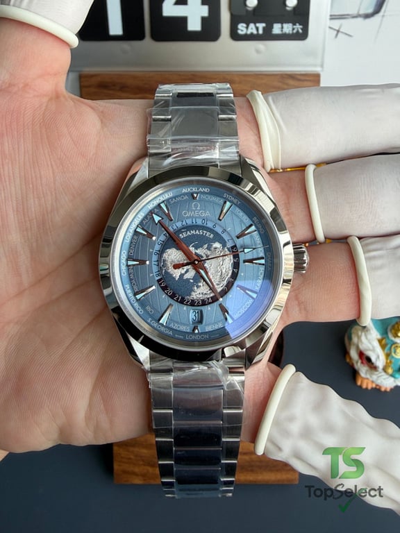 Omega Seamaster Aqua Terra Worldtimer Summer Blue - 10