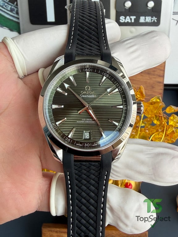 Omega Seamaster Aqua Terra Green Dial - 21