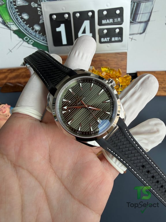 Omega Seamaster Aqua Terra Green Dial - 23