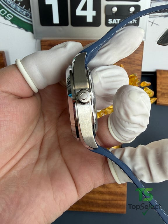 Omega Seamaster Aqua Terra Worldtimer Blue - 8