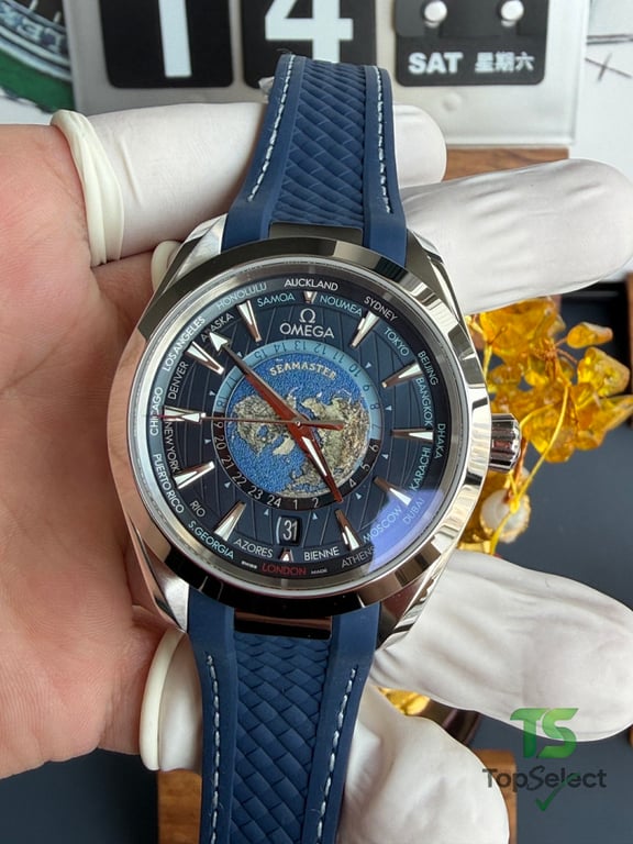 Omega Seamaster Aqua Terra Worldtimer Blue - 10
