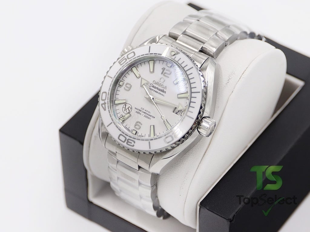 Omega Seamaster Planet Ocean 600m White Ceramic 39.5mm - 9