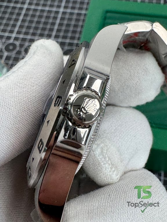 Cartier Tank Watch with Leather Strap - 62