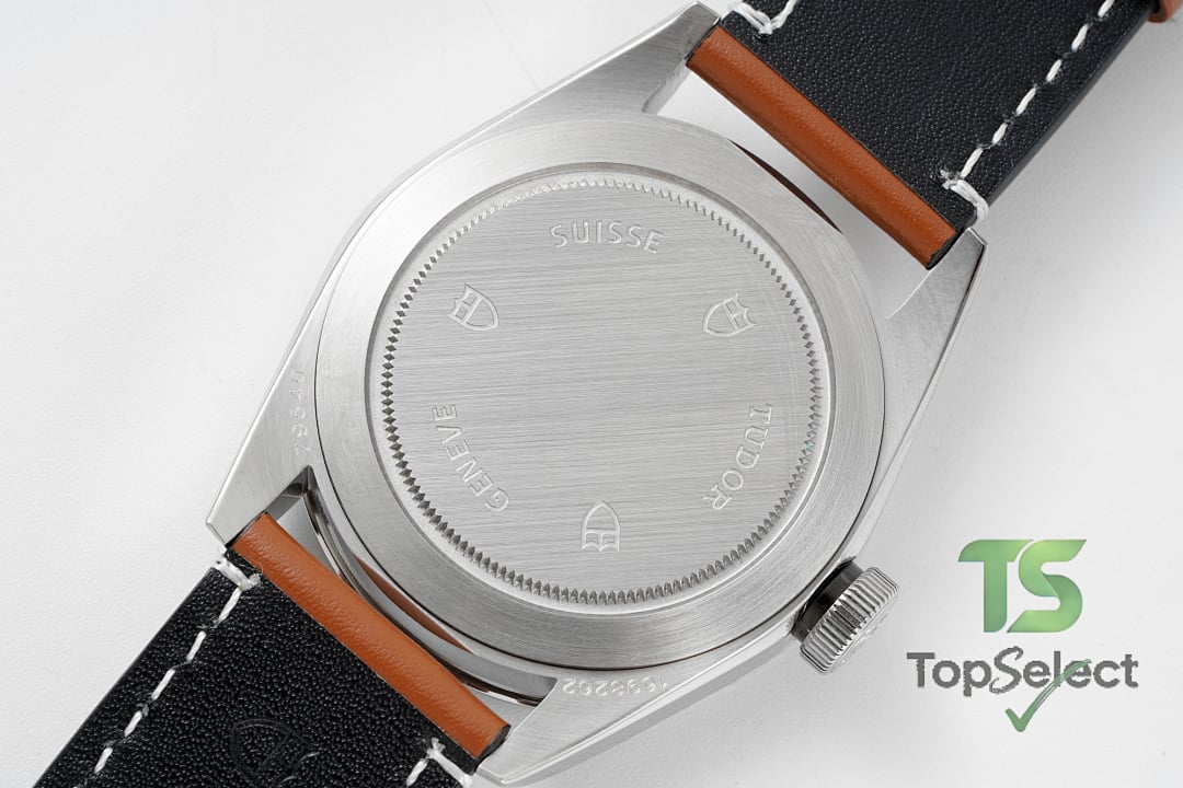 Tudor Black Bay 41 M79540 Blue Dial Leather Strap - 3