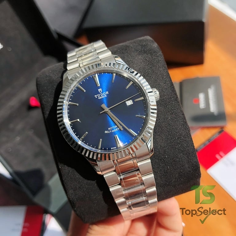 Tudor Royal 41mm Date Steel Bracelet - 9