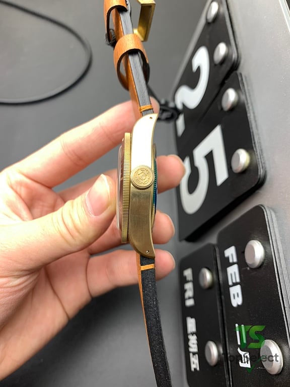 Tudor Black Bay Bronze 79250B Brown Dial - 4