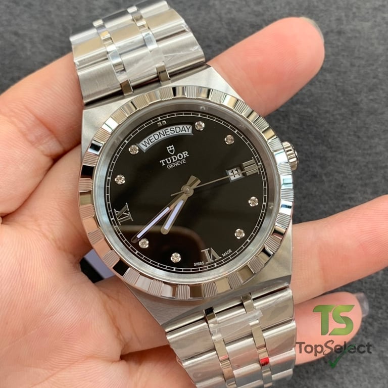 Tudor Royal 41mm Black Dial 28600 - 8