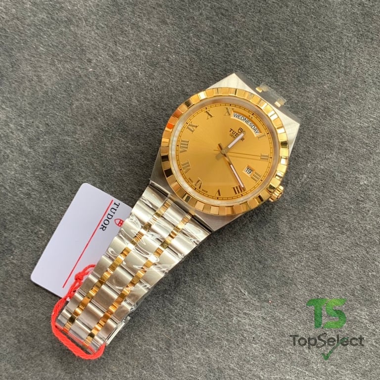 Tudor Royal 41mm Gold Dial 28603 - 3