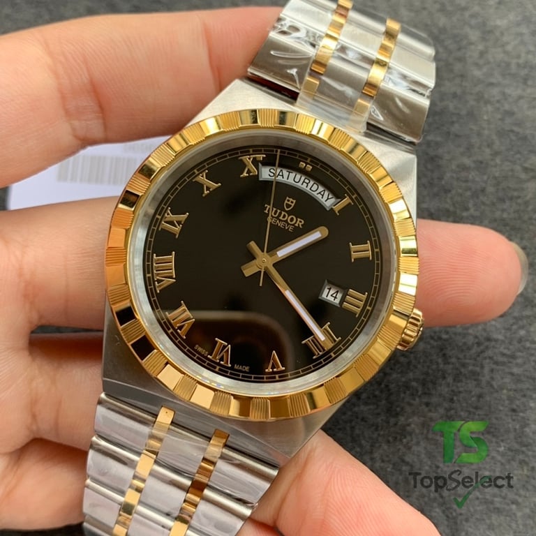 Tudor Royal 41mm 28603 Black Dial - 3