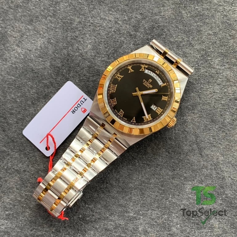 Tudor Royal 41mm 28603 Black Dial - 6