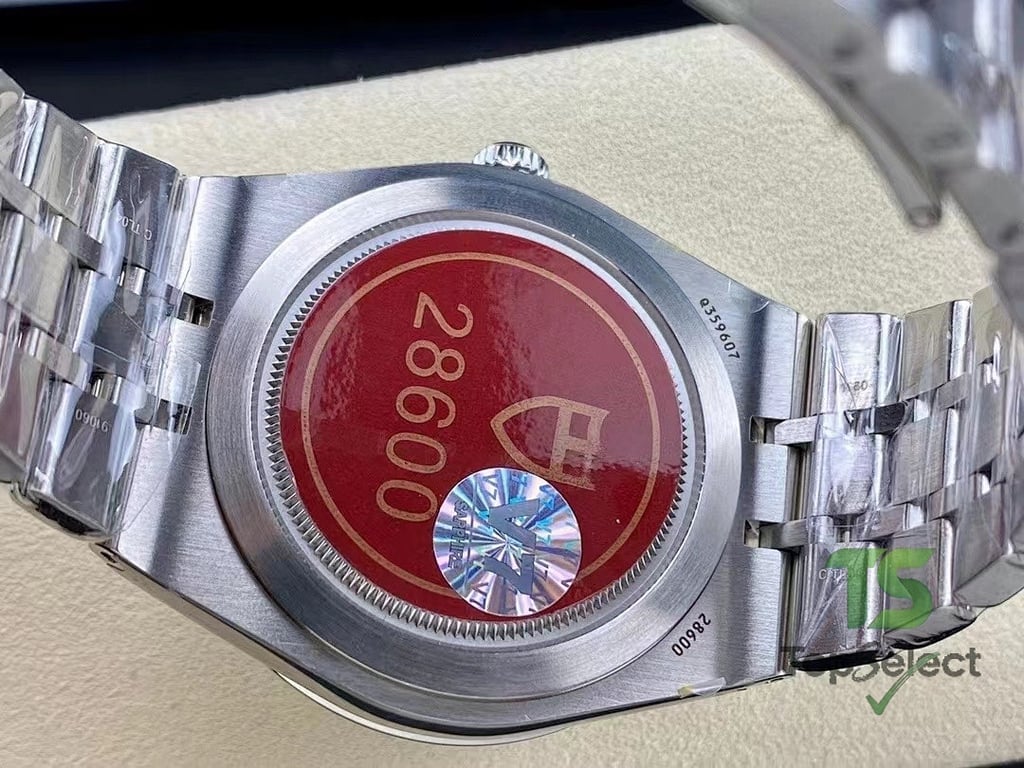 Tudor Royal 41mm Silver Dial Watch - 2