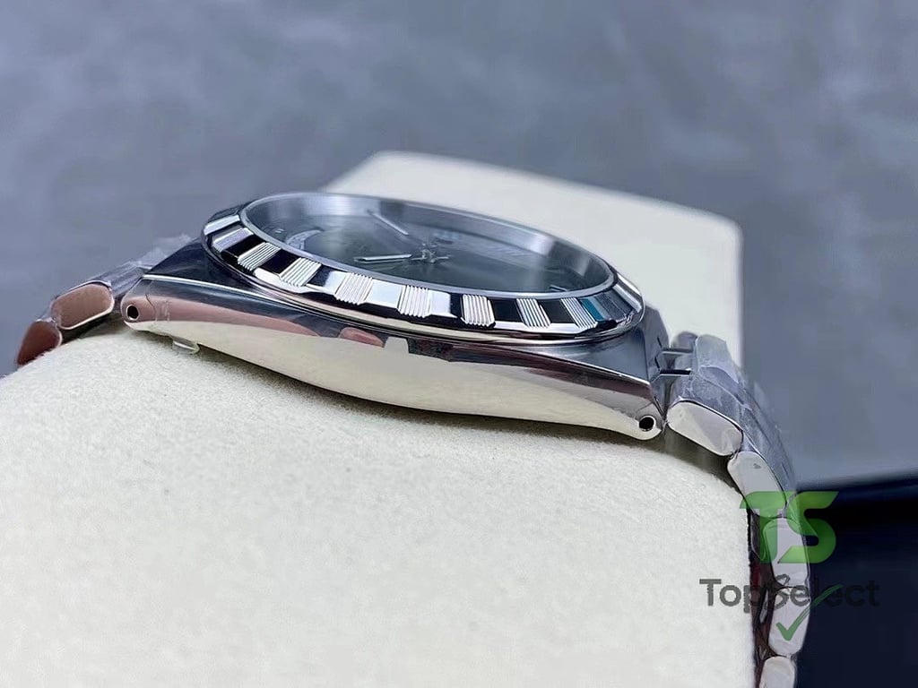 Tudor Royal 41mm Silver Dial Watch - 4