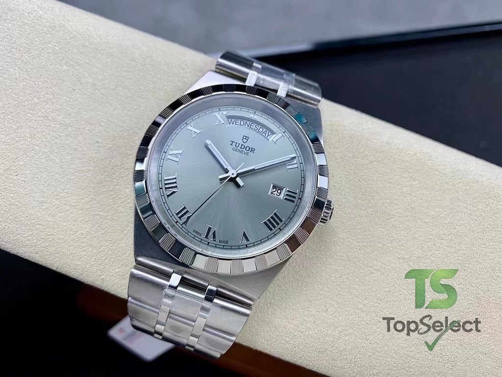 Tudor Royal 41mm Silver Dial Watch - 5